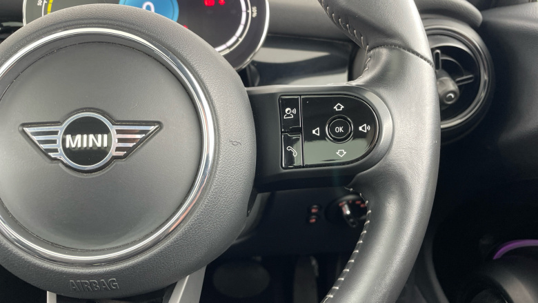 MINI Hatchback 135kW Cooper S Level 3 33kWh 3dr Auto Electric Hatchback